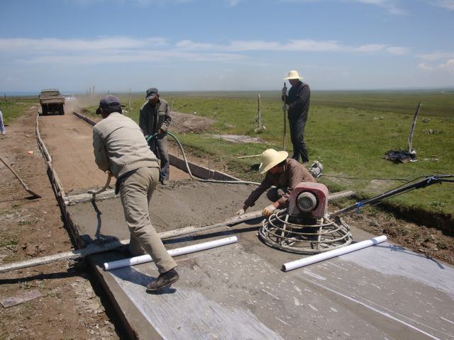 青海918博天堂集团集团全力推进&ldquo;百企联百村&rdquo;活动
